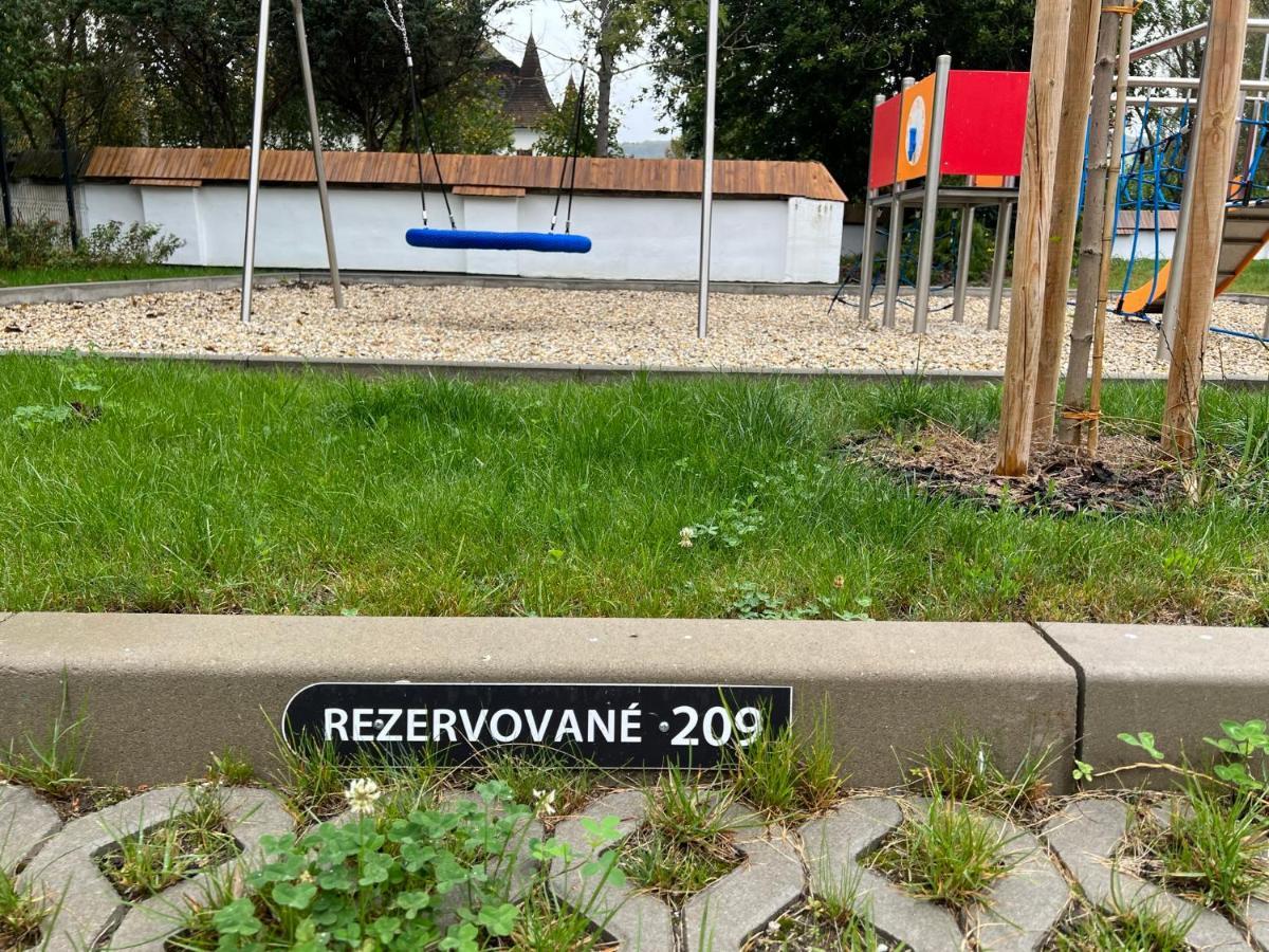 Apartment Timo Besen 209 Bešeňová Exteriör bild